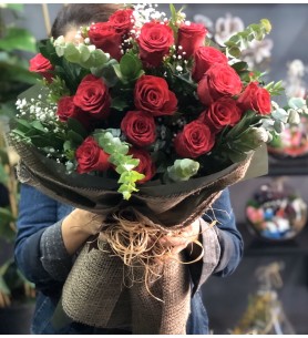 21 adet kırmızı gül buketi