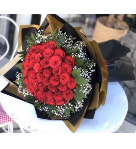 41 adet kırmızı gül buketi