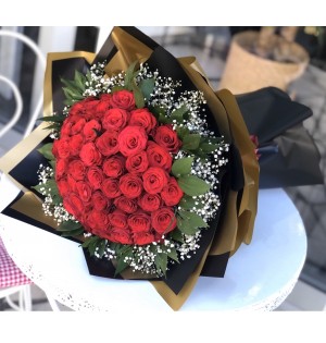 41 adet kırmızı gül buketi