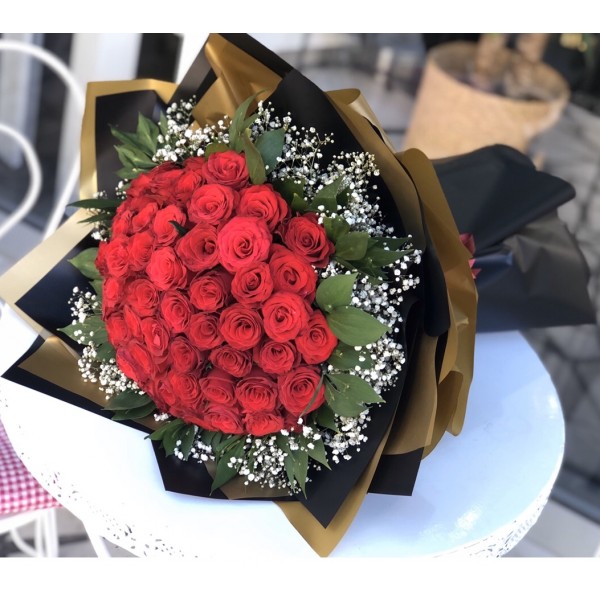 41 adet kırmızı gül buketi
