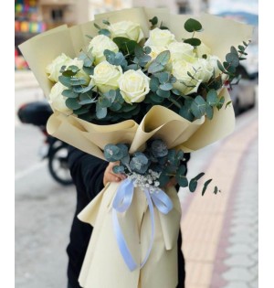 beyaz gül buketi